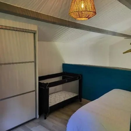 Chez Nirina Proche Puys Dufou Holiday home Mortagne-sur-Sevre