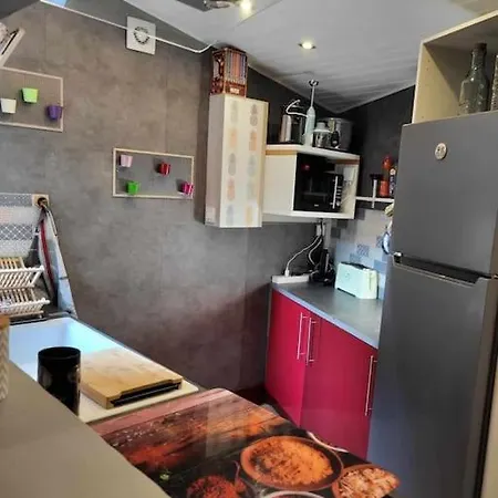 Chez Nirina Proche Puys Dufou Ferienhaus