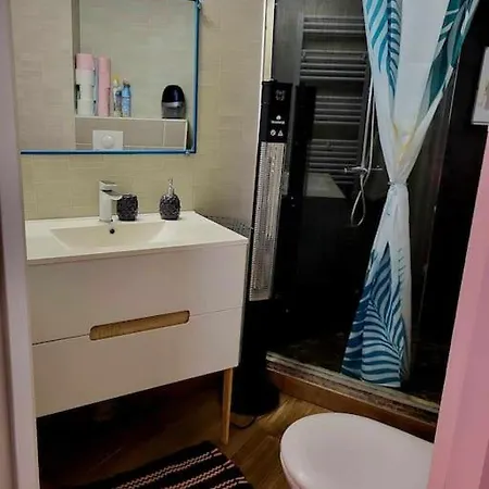 Holiday home Chez Nirina Proche Puys Dufou Mortagne-sur-Sevre